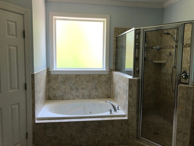 Building Photo - 5707 Sentinel Ln