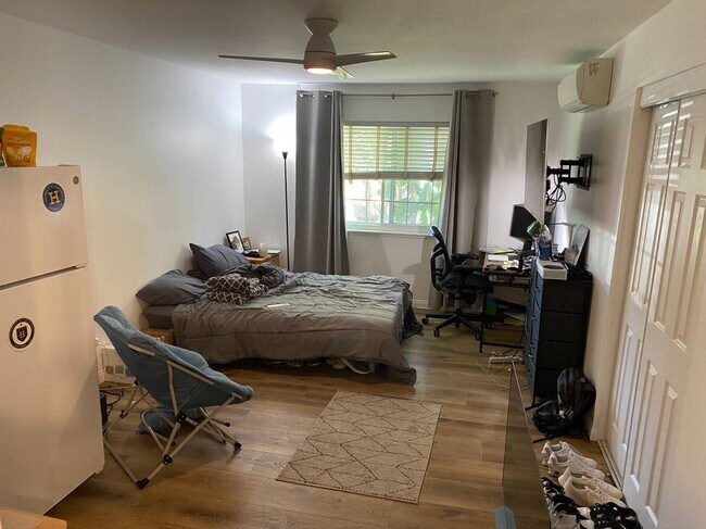 Building Photo - 5029 Douglas Ln