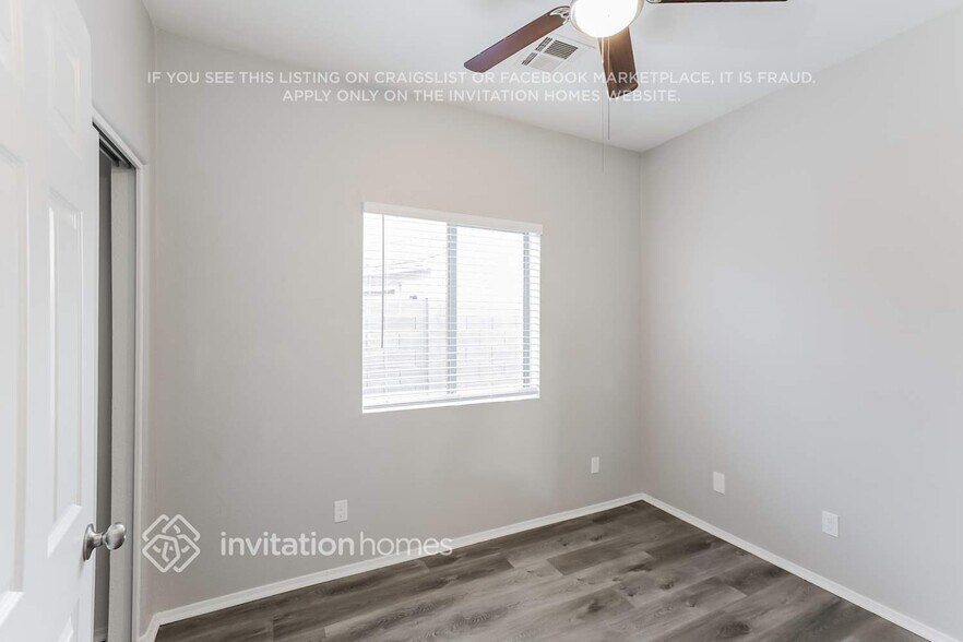 Building Photo - 833 E Minton St