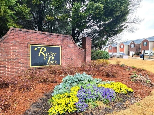 Building Photo - 1516 Parc Main St