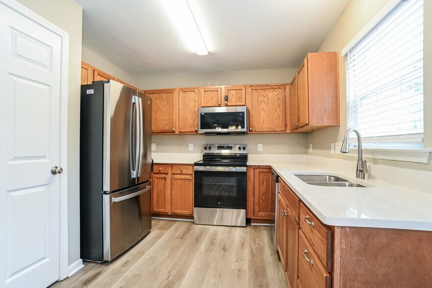 Building Photo - 12817 Lismorre Castle Ct