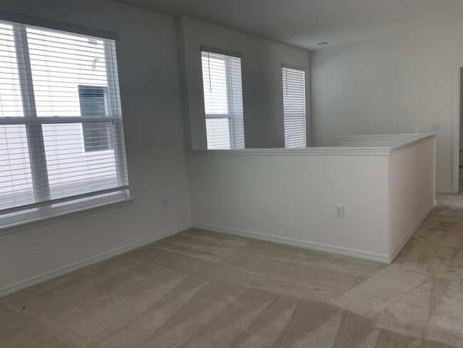 Building Photo - 10360 Austrina Oak Lp