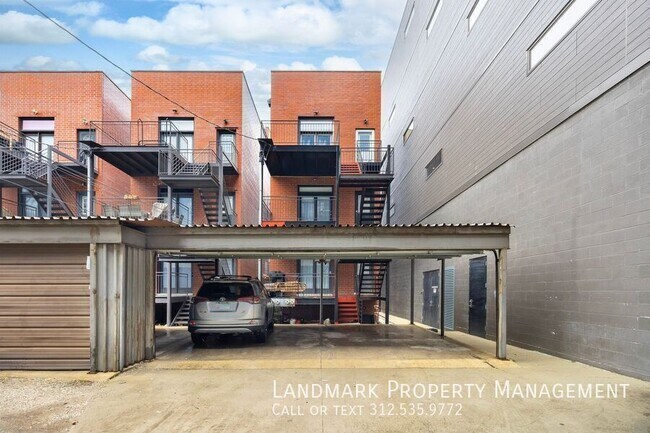 Building Photo - 1755 N Artesian Ave