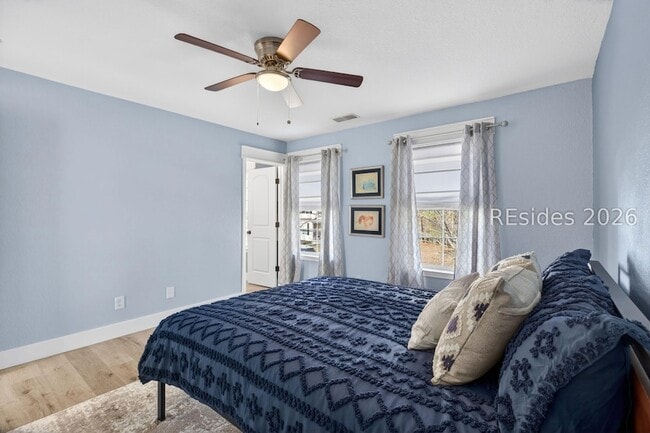 Building Photo - 225 University Pkwy