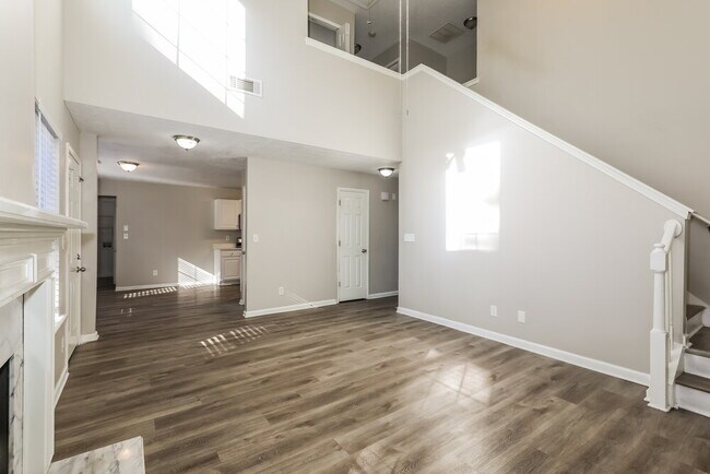 Building Photo - 1423 Buckingham Ct