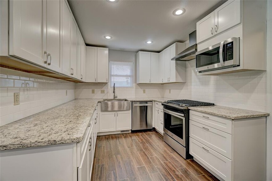 Building Photo - 1124 Merrymen Grn