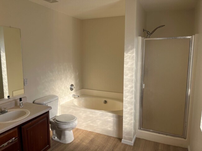 Building Photo - 9441 W Jamestown Rd