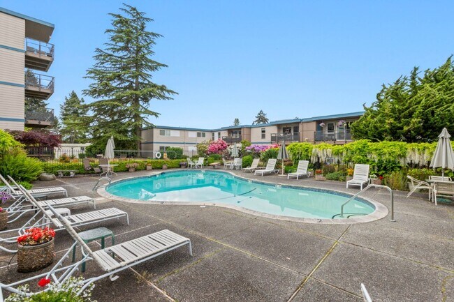 Building Photo - 1Bd/1Ba Edmonds Condo