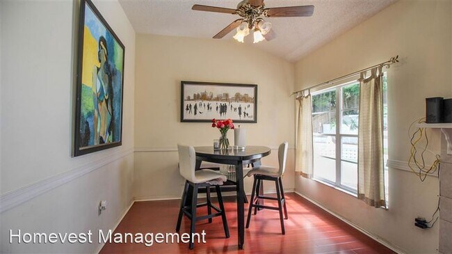 Building Photo - 913 Red Dandy Dr