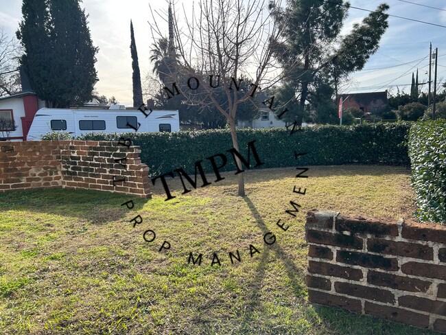 Building Photo - 1295 Floral Ave