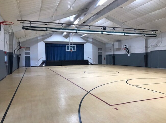 Building Photo - 12843 Longcrest Dr