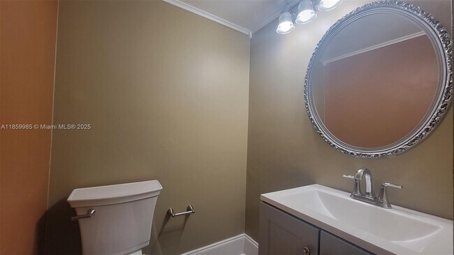 Building Photo - 3300 W Rolling Hills Cir