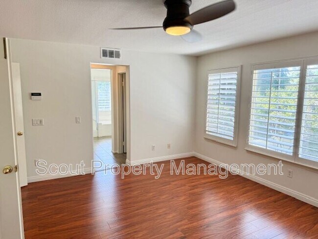 Building Photo - 39877 Worthington Pl