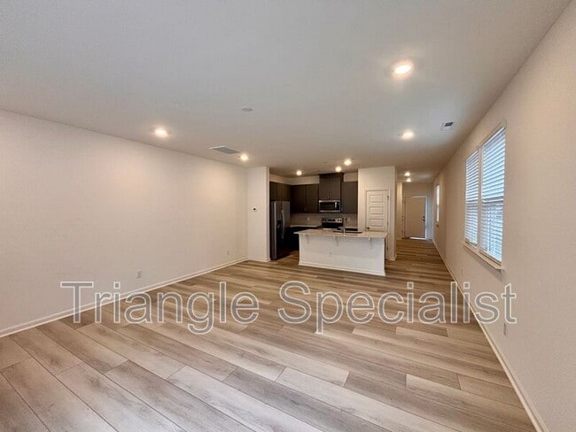 Building Photo - 10514 Brookside Reserve Rd