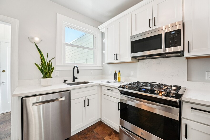 Building Photo - 3967 18th St