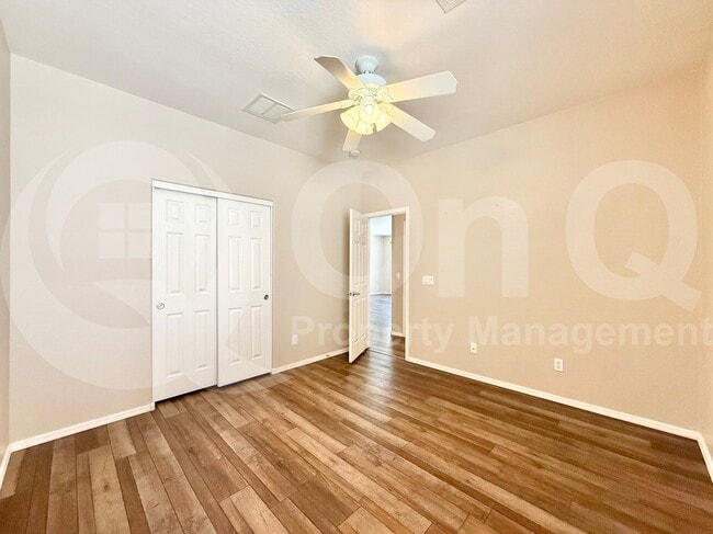 Building Photo - 2849 E Fandango Dr