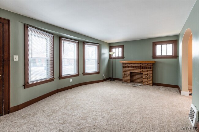 Building Photo - 189 Hamilton Dr