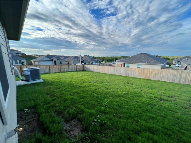 Building Photo - 20000 Price Daniel Dr