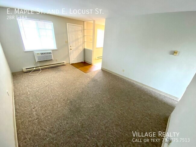 Building Photo - 361 E Maple St