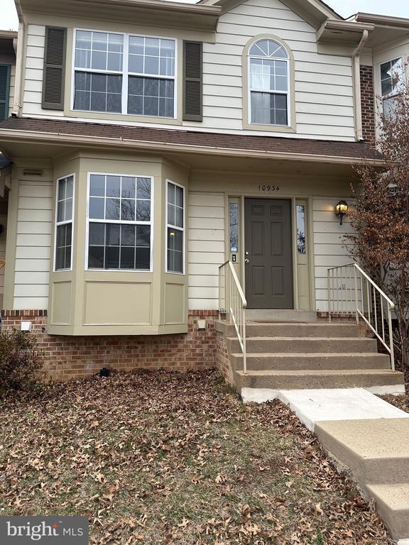 Building Photo - 10934 Mission Ridge Dr