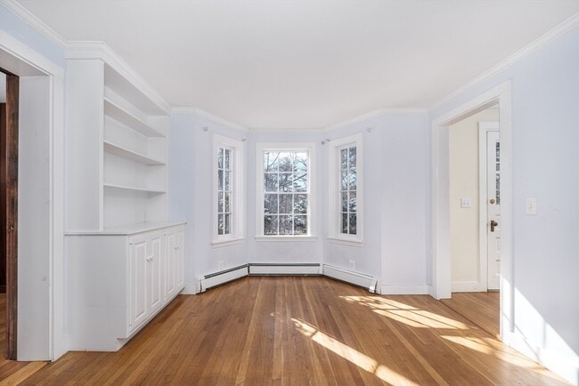 Building Photo - 445 Glen Rd