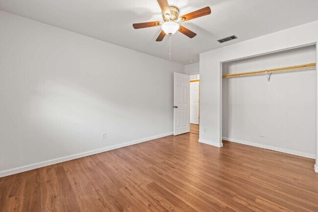 Building Photo - Stylish 3 Bed, 2 Bath Renovated Duplex in the Heart of Rincon!