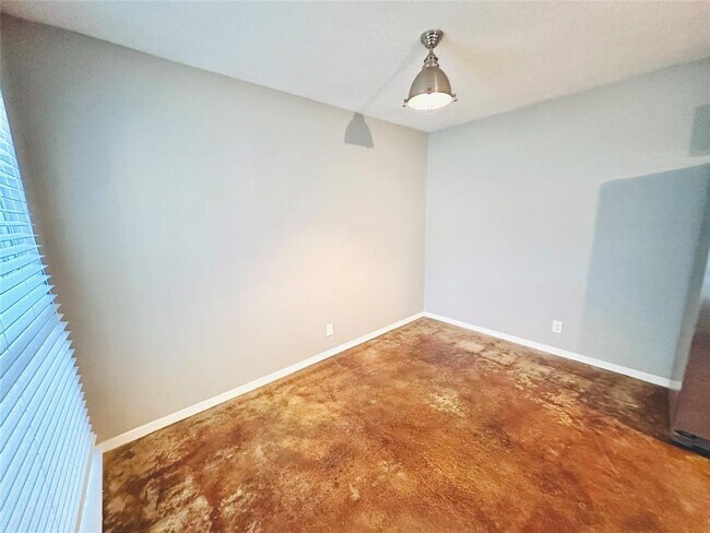 Building Photo - 3424 Willowrun Dr