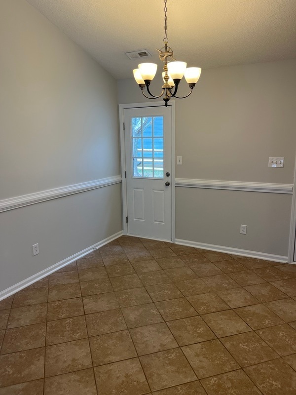 Building Photo - 11128 White Stag Dr