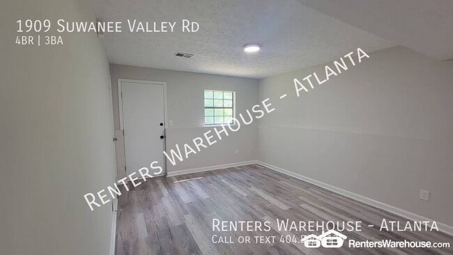 Building Photo - 1909 Suwanee Valley Rd NW