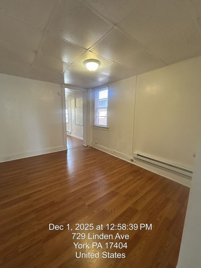 Building Photo - 727 Linden Ave