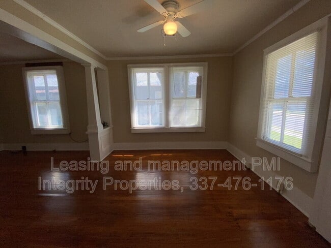 Building Photo - 218 Royal St