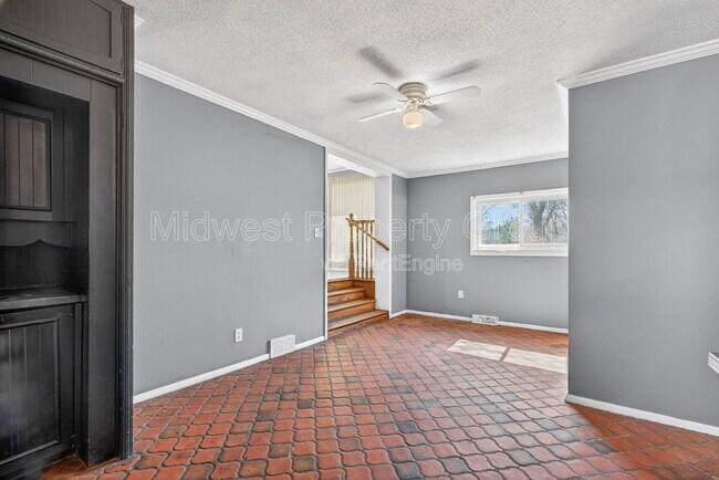 Building Photo - 153 Bascom Dr