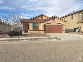 Building Photo - East El Paso 3bed/2bath Refrig A/C