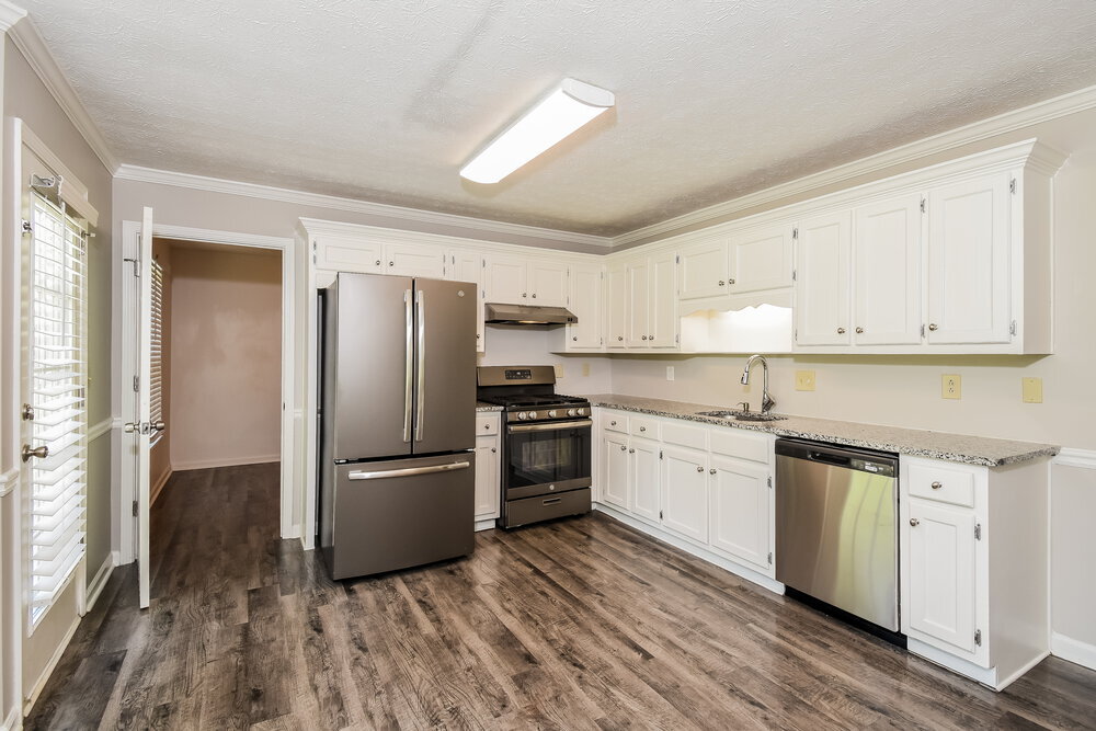 Building Photo - 1290 Shamrock Hill Cir