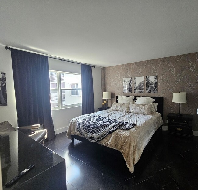 Building Photo - 1541 S Ocean Blvd