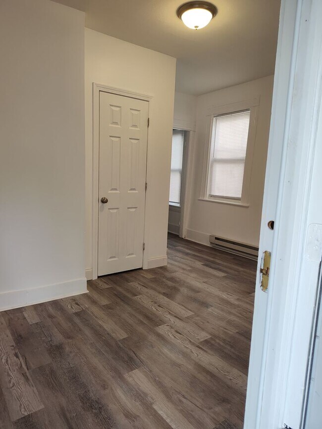 Building Photo - W. Hancock (282-284)