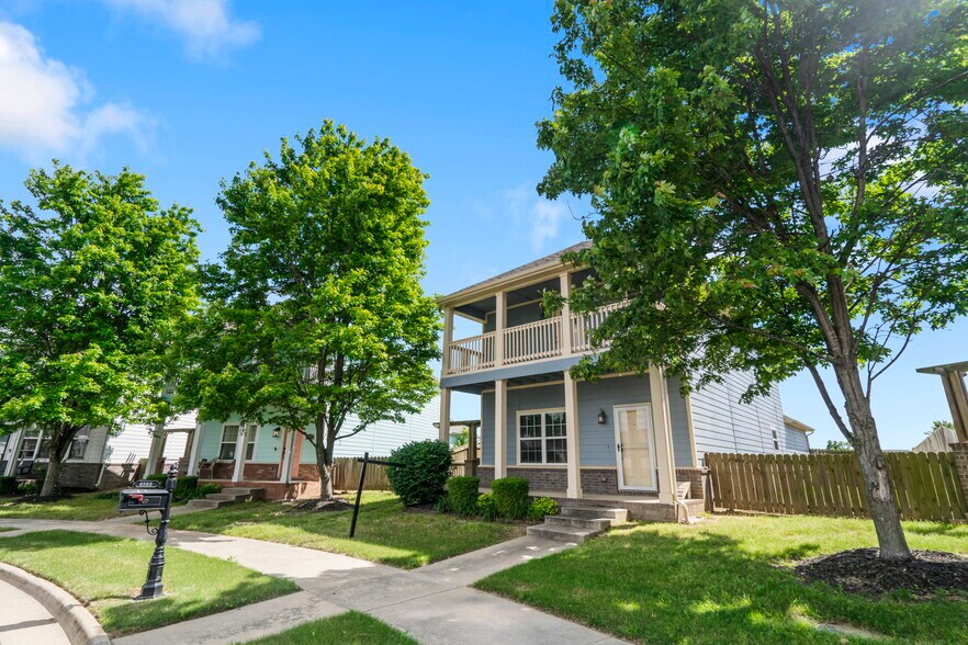Building Photo - 4263 West Marlowe Lane
