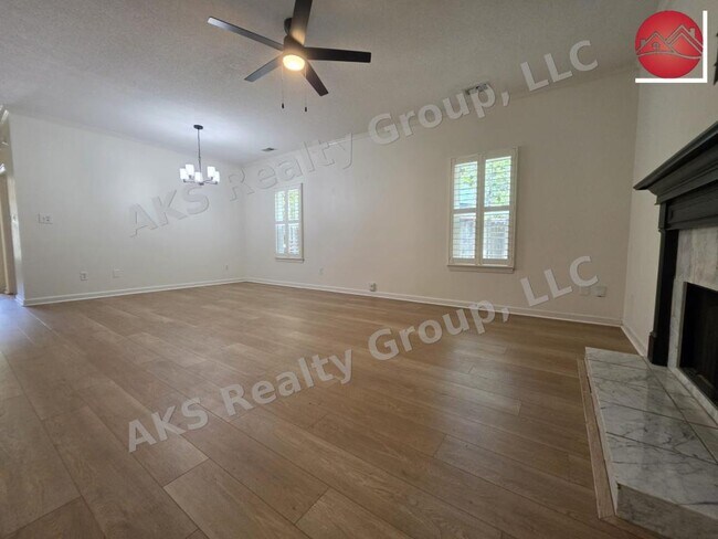 Building Photo - 158 Sugar Dr