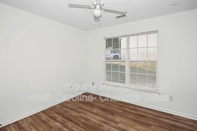 Building Photo - 2910 Bridgeville Ln