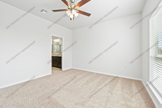 Building Photo - 2221 Chia Ct