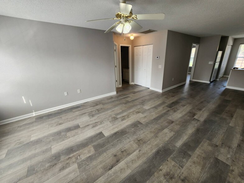 Building Photo - 2407 James St