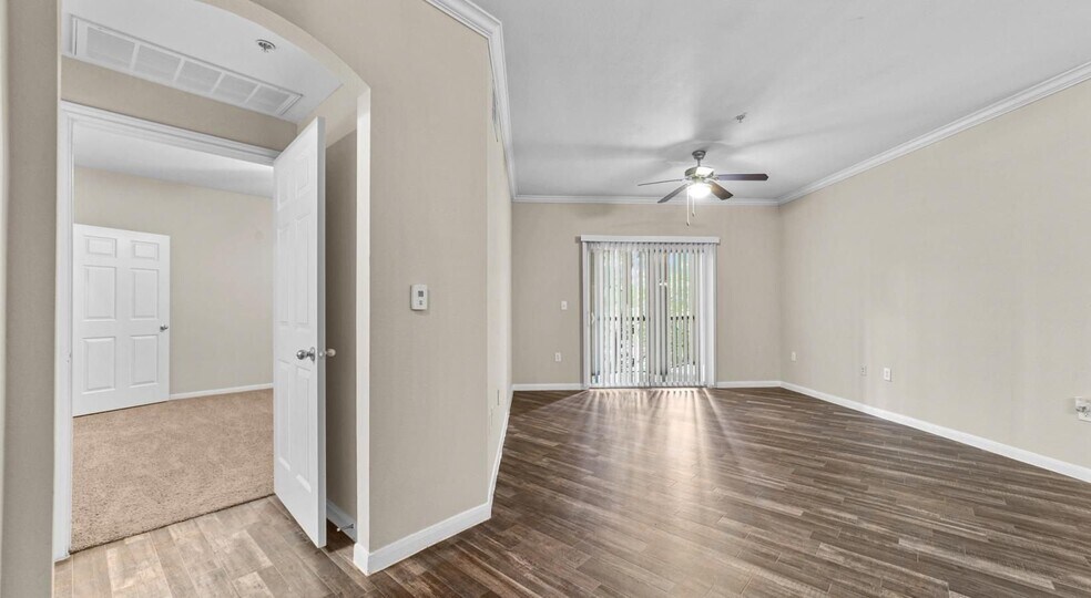 Building Photo - 5720 Forest Park Rd