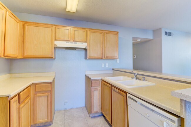 Building Photo - 2974 Juniper Hills Blvd