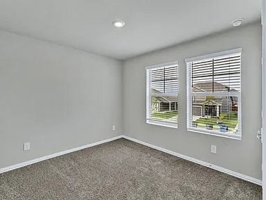 Building Photo - 960 Summer Dr