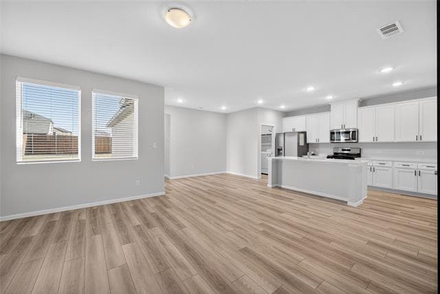 Building Photo - 1210 Aruba Ave