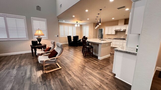 Building Photo - Beautiful Home for rent in Shannon Ranch in Visalia!