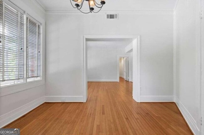 Building Photo - 1 S Prado NE