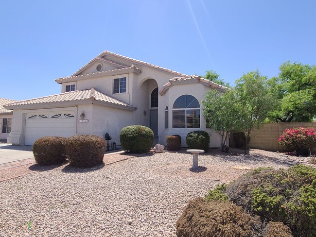 Primary Photo - Fantastic Chandler Home!