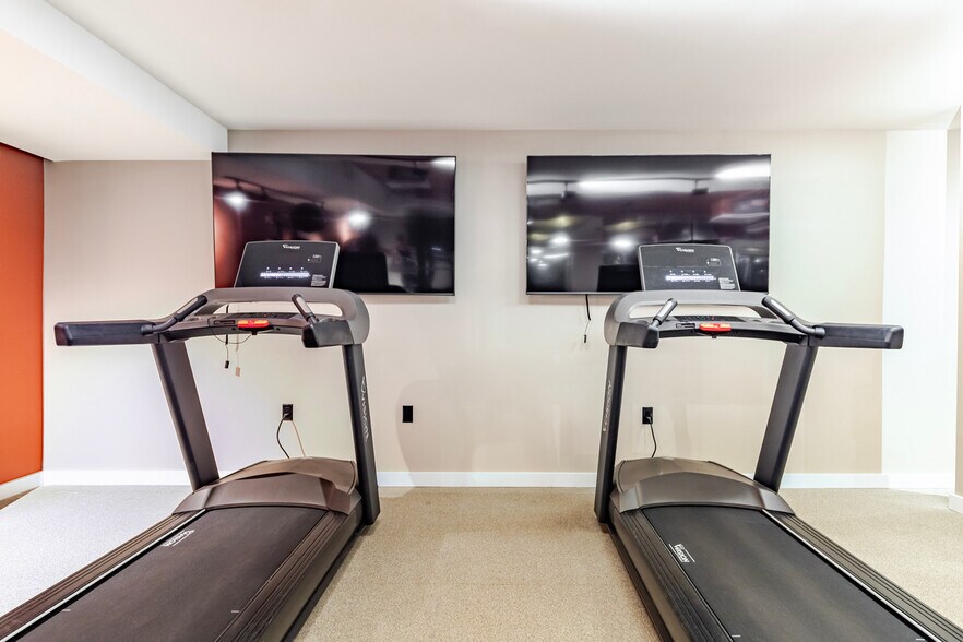 Building Photo - 16 West St