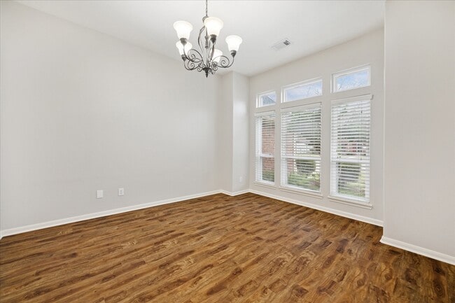 Building Photo - 11009 Collingswood Dr